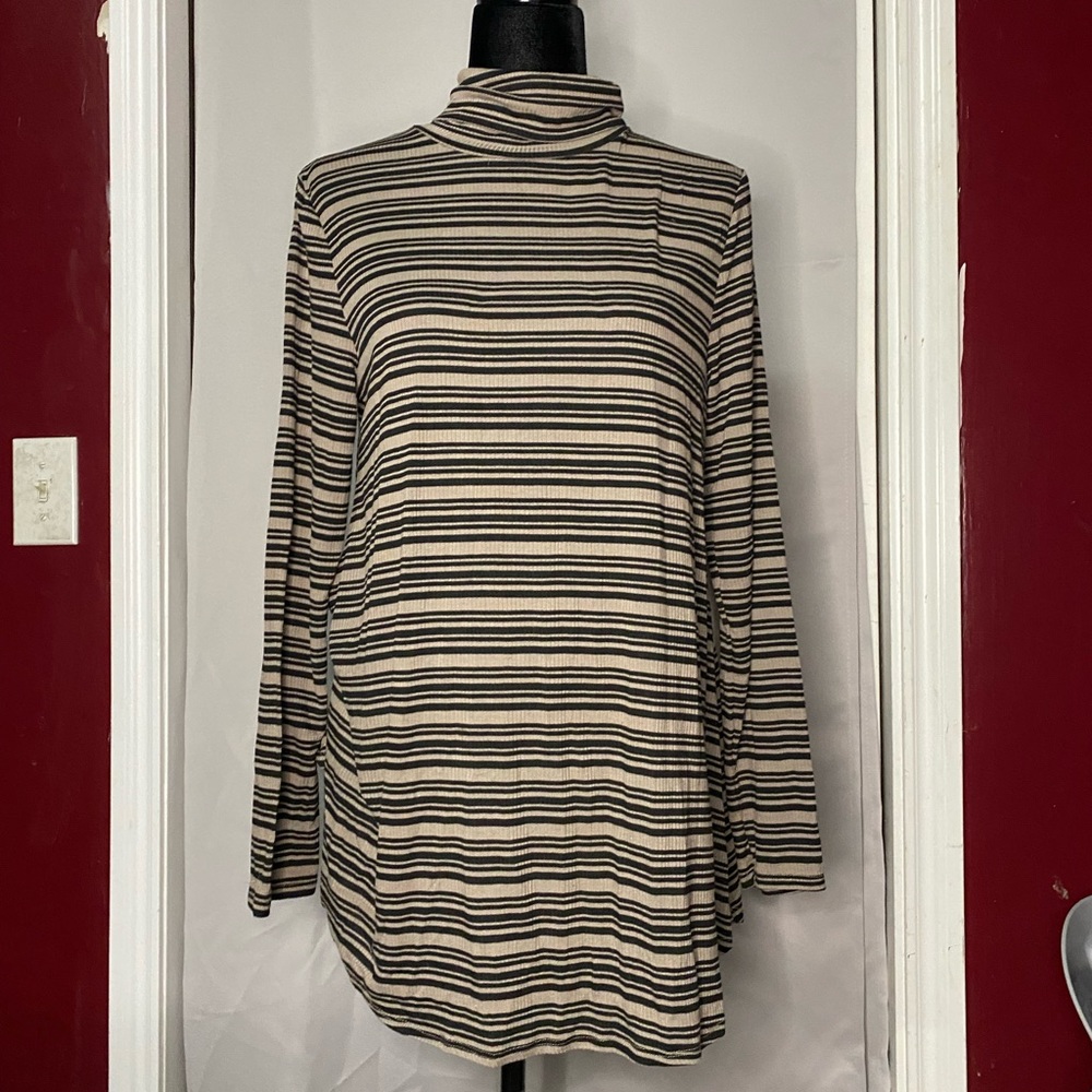 Cream&black striped long blouse